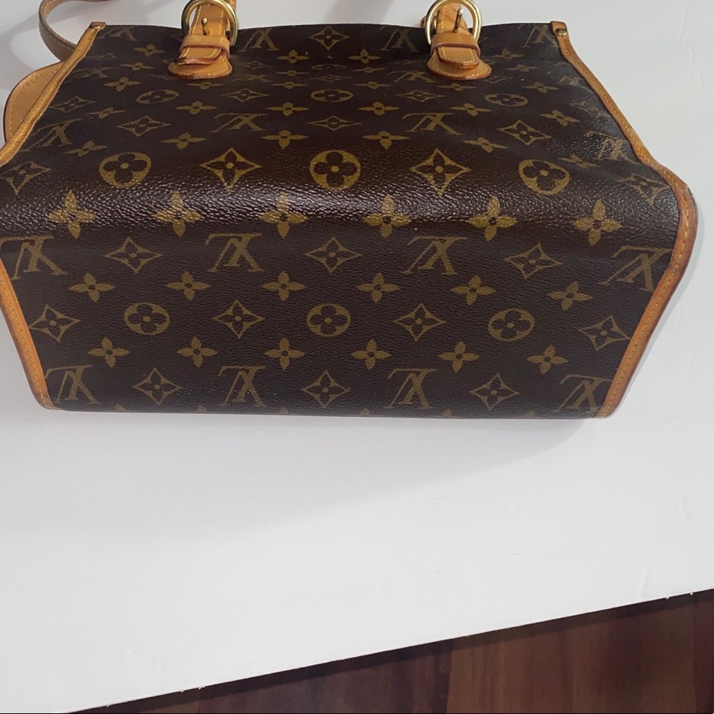 Louis Vuitton Popincourt Monogram Shoulder Bag - Picture 14 of 16